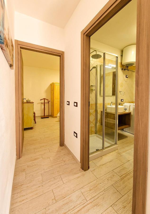 Residenza Quarto 02 - La Maddalena Apartment La Maddalena  Ngoại thất bức ảnh