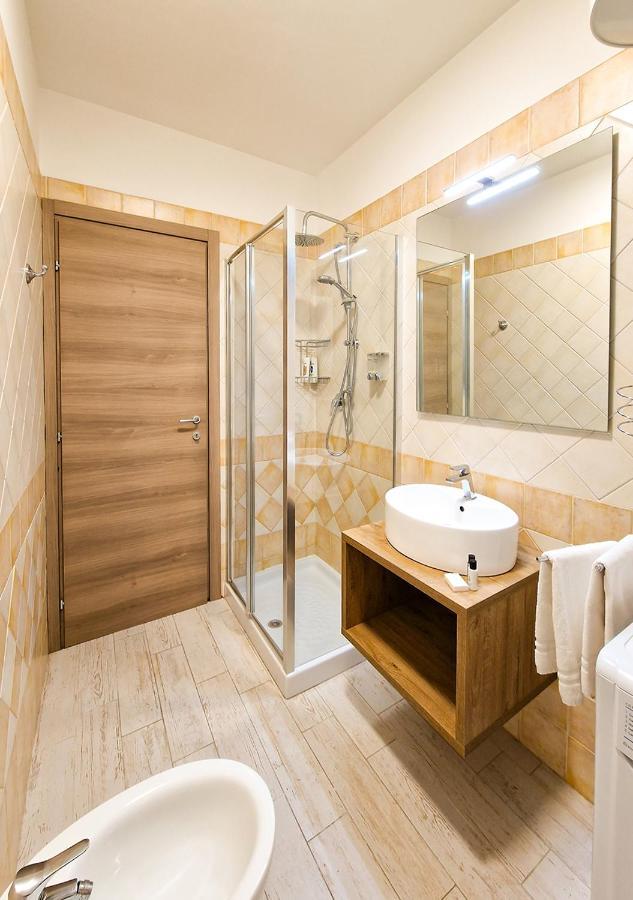 Residenza Quarto 02 - La Maddalena Apartment La Maddalena  Ngoại thất bức ảnh