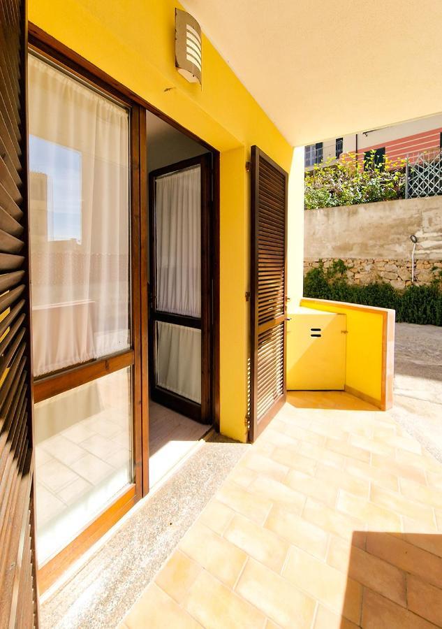 Residenza Quarto 02 - La Maddalena Apartment La Maddalena  Ngoại thất bức ảnh
