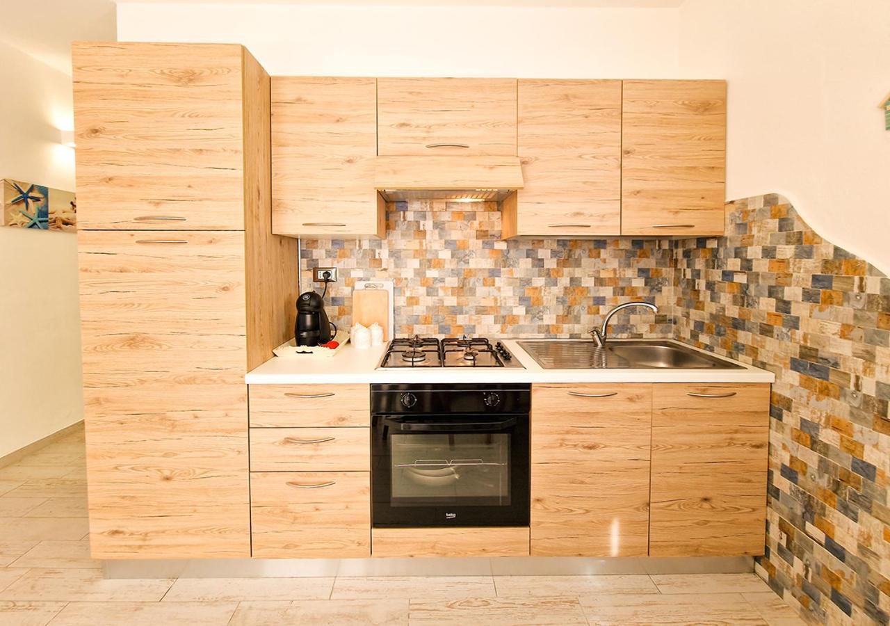 Residenza Quarto 02 - La Maddalena Apartment La Maddalena  Ngoại thất bức ảnh